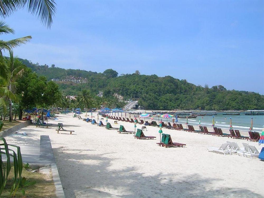 Patong Beach Bed And Breakfast Buitenkant foto