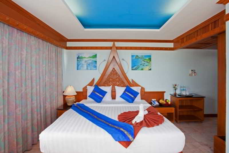 Patong Beach Bed And Breakfast Buitenkant foto